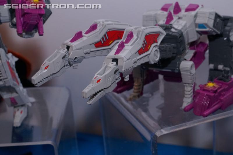 NYCC 2017: NYCC Reveals: Power of the Primes Terrorcons - Transformers Event: Terrorcons 052