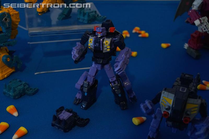 NYCC 2017: NYCC Reveals: Power of the Primes Terrorcons - Transformers Event: Terrorcons 064