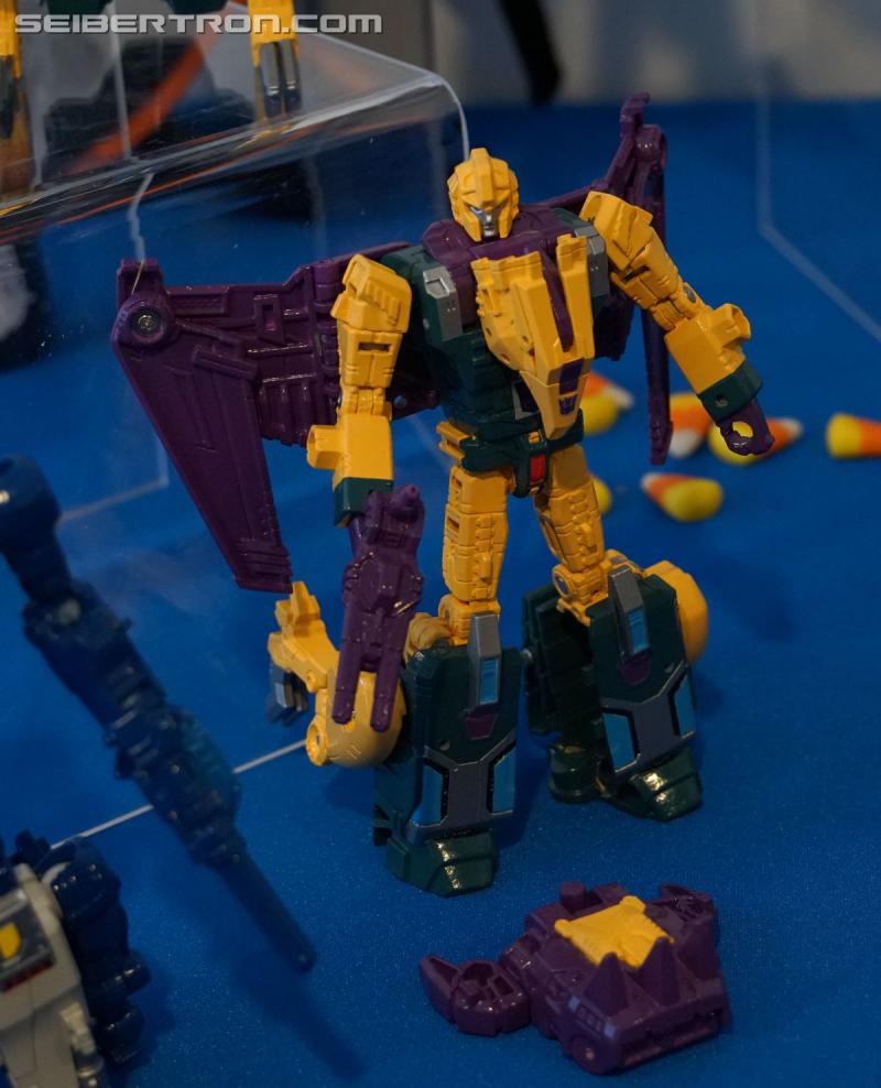 NYCC 2017: NYCC Reveals: Power of the Primes Terrorcons - Transformers Event: Terrorcons 092