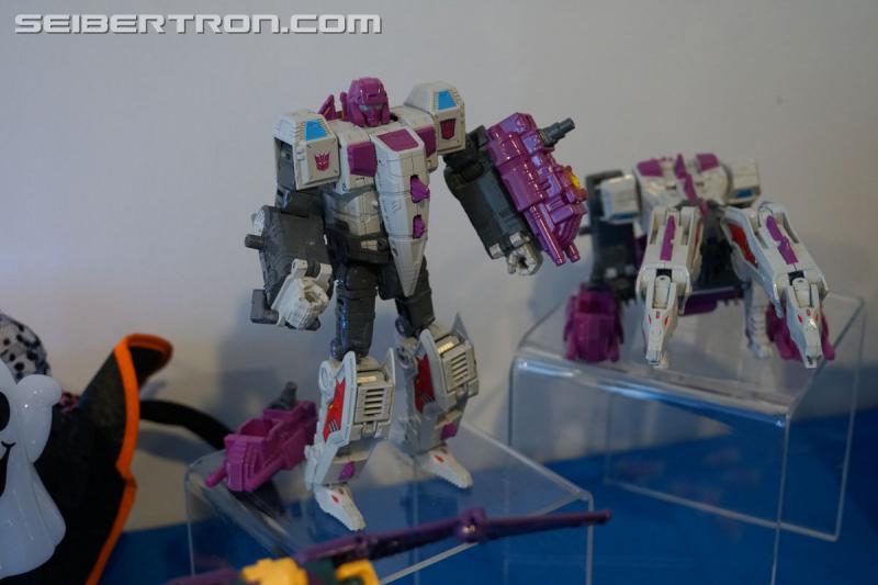 NYCC 2017: NYCC Reveals: Power of the Primes Terrorcons - Transformers Event: Terrorcons 099