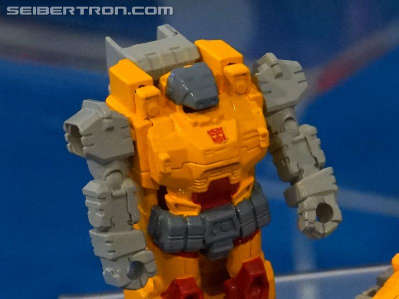 NYCC 2017: NYCC Reveals: Power of the Primes Prime Masters - Transformers Event: Prime Masters 009b