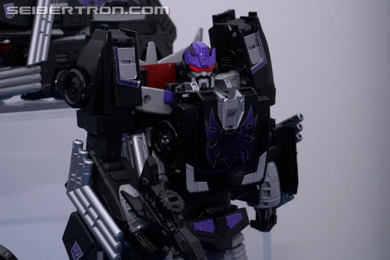 NYCC 2017: NYCC Reveals: Power of the Primes Rodimus Unicronus - Transformers Event: Rodimus Unicronus 001