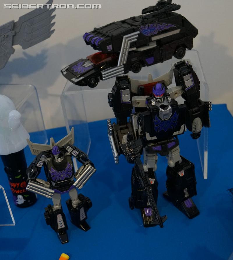 NYCC 2017: NYCC Reveals: Power of the Primes Rodimus Unicronus - Transformers Event: Rodimus Unicronus 011a