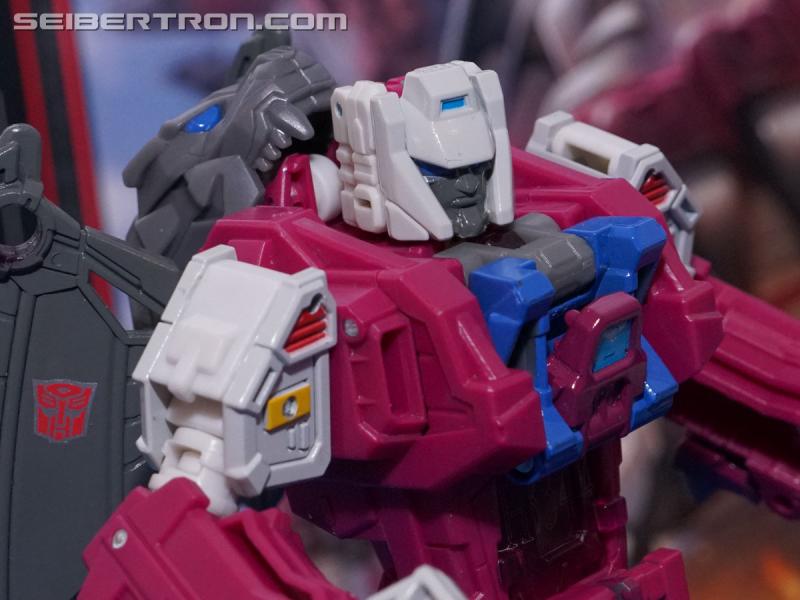 NYCC 2017: NYCC Reveals Grotusque with Scorponok - Transformers Event: Grotusque+scorponok 005a