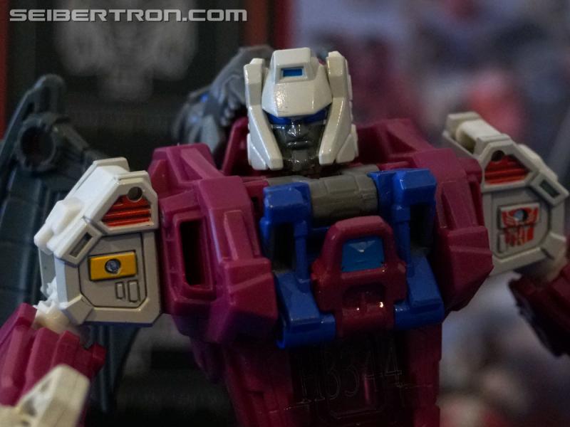 Transformers News: NYCC 2017: Gallery for #Transformers Titans Return Grotusque and Scorponok #hasbronycc