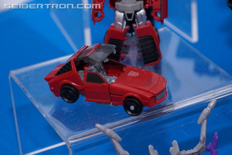 NYCC 2017 - NYCC Reveals: Power of the Primes Legends Class