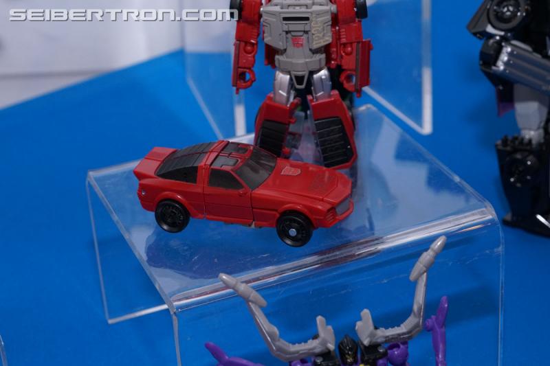 NYCC 2017: NYCC Reveals: Power of the Primes Legends Class - Transformers Event: Legends Class 006