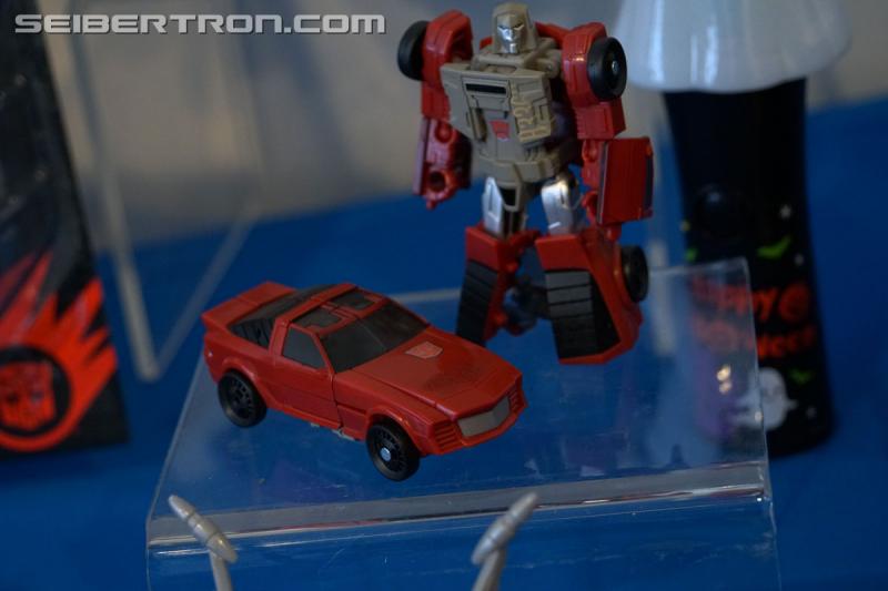 NYCC 2017: NYCC Reveals: Power of the Primes Legends Class - Transformers Event: Legends Class 013