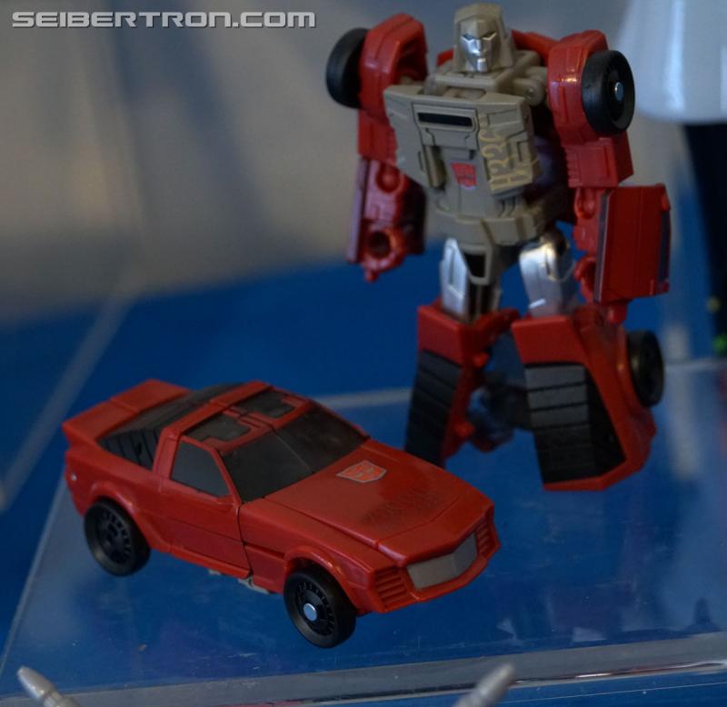 NYCC 2017: NYCC Reveals: Power of the Primes Legends Class - Transformers Event: Legends Class 013a