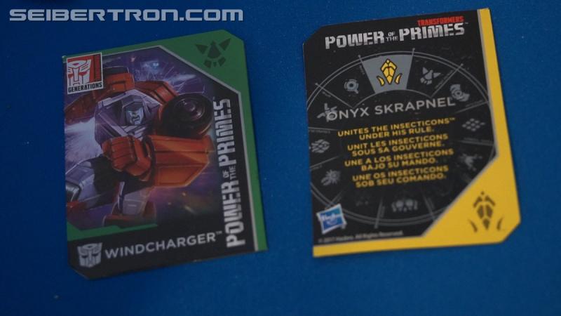 NYCC 2017 - NYCC Reveals: Power of the Primes Legends Class