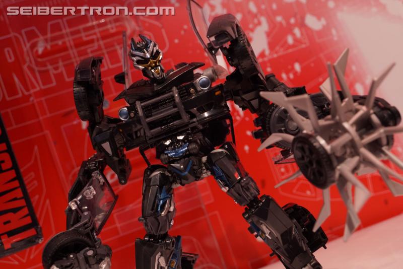 Transformers News: Toy Fair 2018 - Transformers Movie Masterpiece MPM-6 Ironhide, with Barricade #HasbroToyFair #NYTF