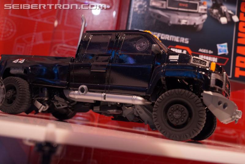 Transformers News: Toy Fair 2018 - Transformers Movie Masterpiece MPM-6 Ironhide, with Barricade #HasbroToyFair #NYTF