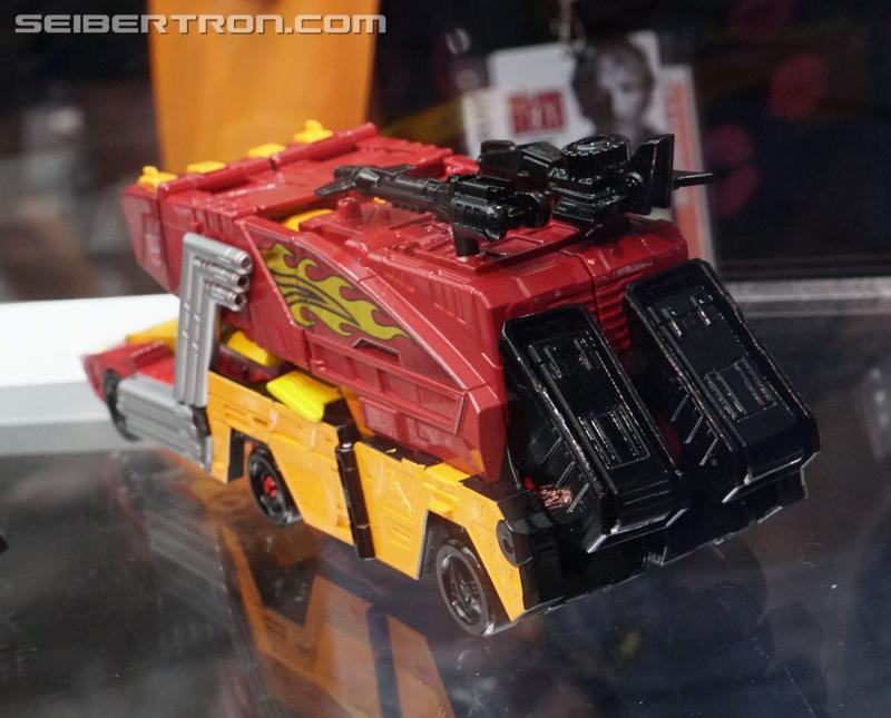 Toy Fair 2018: Transformers Power of the Primes - Transformers Event: Power Of The Primes 067