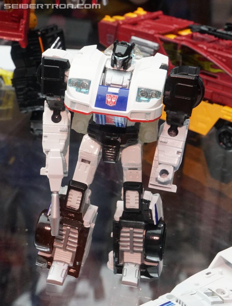 Toy Fair 2018: Transformers Power of the Primes - Transformers Event: Power Of The Primes 076