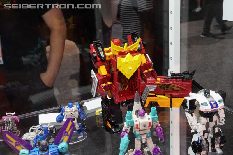 Toy Fair 2018: Transformers Power of the Primes - Transformers Event: Power Of The Primes 106