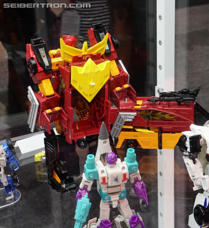 Toy Fair 2018: Transformers Power of the Primes - Transformers Event: Power Of The Primes 107