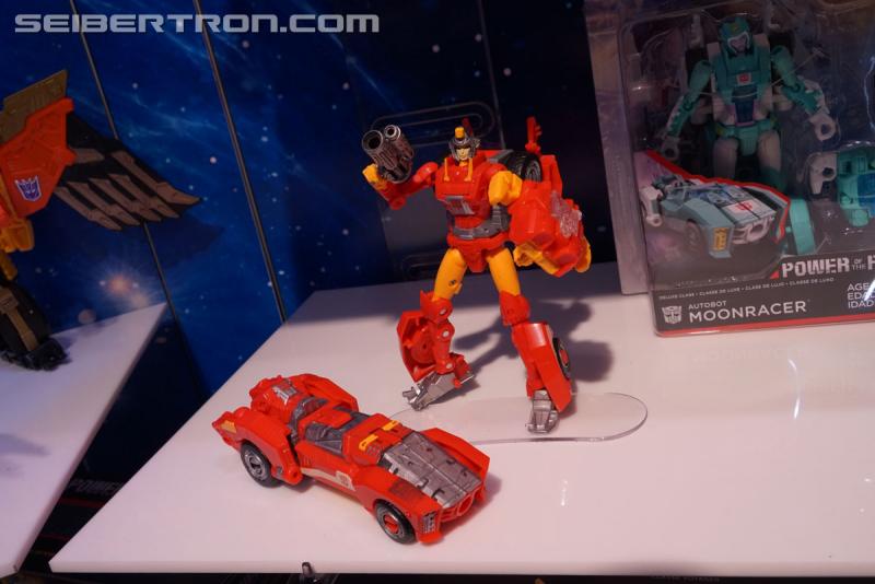 Toy Fair 2018: Transformers Power of the Primes - Transformers Event: Power Of The Primes 301