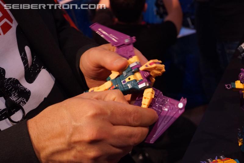 Toy Fair 2018: Transformers Power of the Primes - Transformers Event: Power Of The Primes 352