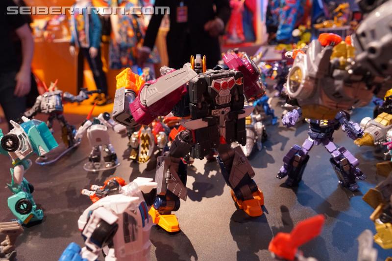 Toy Fair 2018: Transformers Power of the Primes - Transformers Event: Power Of The Primes 409