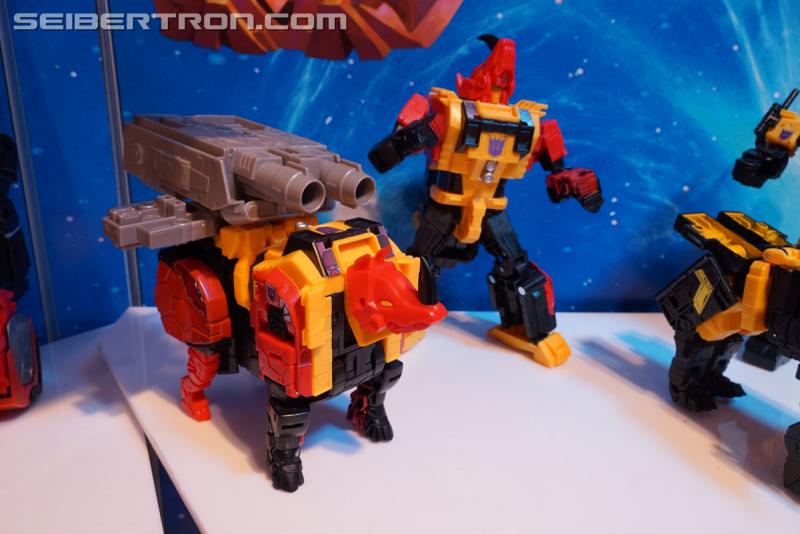 Toy Fair 2018 - Transformers Power of the Primes PREDAKING