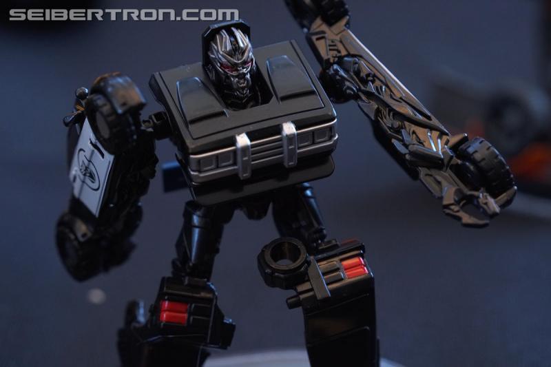 SDCC 2018: Bumblebee Movie related products - Transformers Event: DSC06029