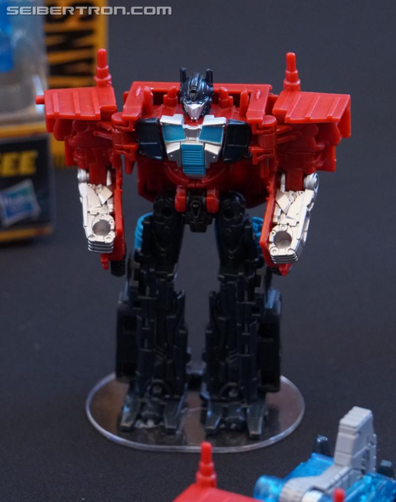 SDCC 2018: Bumblebee Movie related products - Transformers Event: DSC06060a