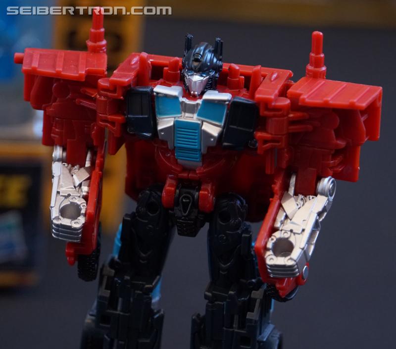 SDCC 2018: Bumblebee Movie related products - Transformers Event: DSC06063a