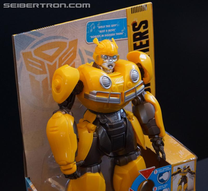 SDCC 2018: Bumblebee Movie related products - Transformers Event: DSC06082a