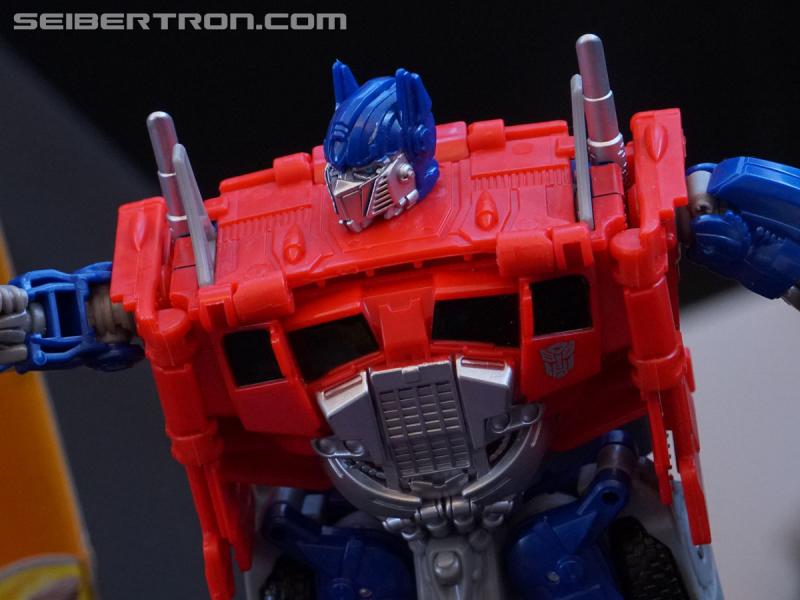 SDCC 2018: Bumblebee Movie related products - Transformers Event: DSC06087a