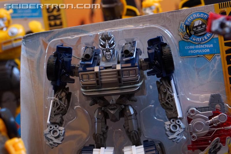SDCC 2018: Bumblebee Movie related products - Transformers Event: DSC06093