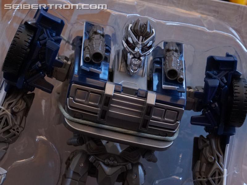 SDCC 2018: Bumblebee Movie related products - Transformers Event: DSC06094a