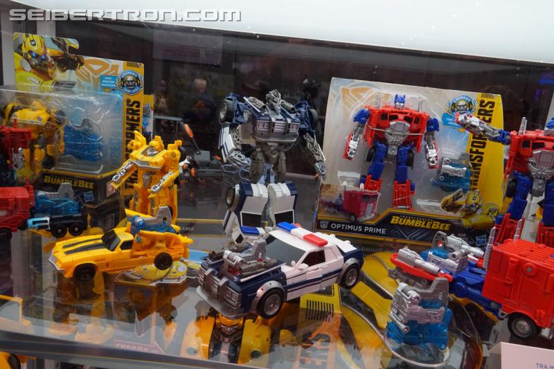 SDCC 2018: Bumblebee Movie related products - Transformers Event: DSC06289