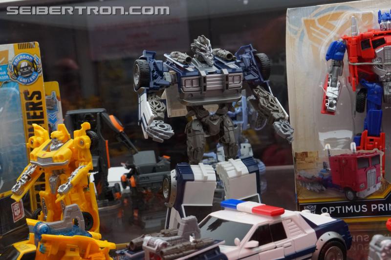 SDCC 2018: Bumblebee Movie related products - Transformers Event: DSC06291