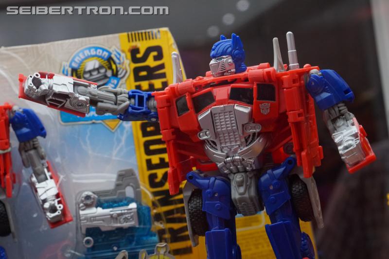SDCC 2018: Bumblebee Movie related products - Transformers Event: DSC06298