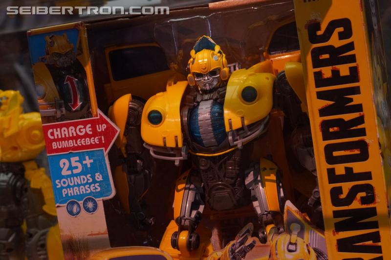 SDCC 2018: Bumblebee Movie related products - Transformers Event: DSC06309