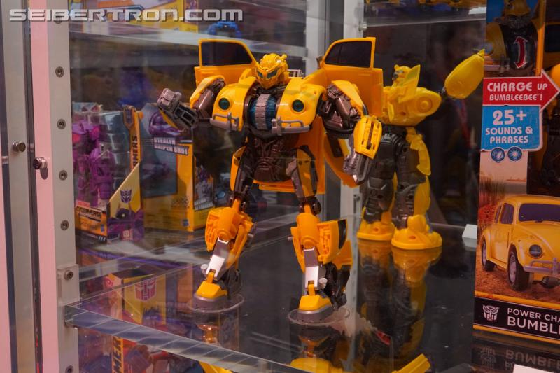 SDCC 2018: Bumblebee Movie related products - Transformers Event: DSC06310