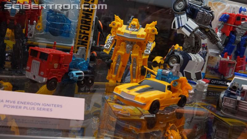 SDCC 2018: Bumblebee Movie related products - Transformers Event: DSC06352