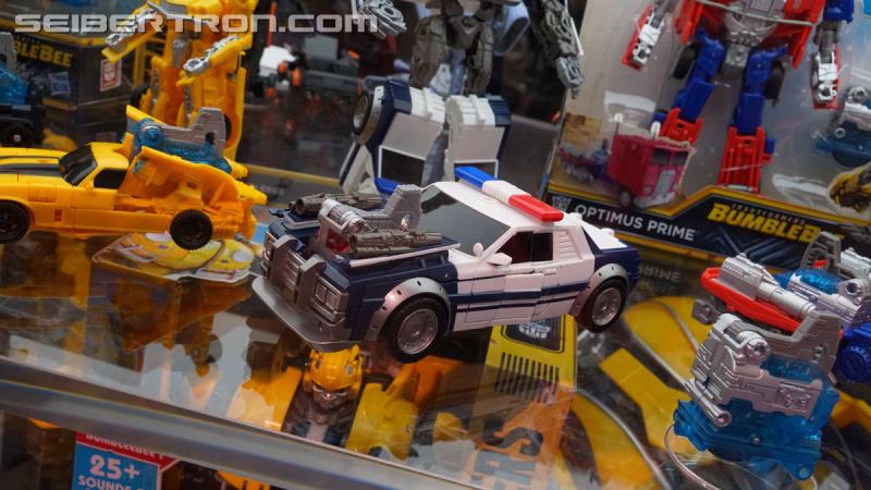 SDCC 2018: Bumblebee Movie related products - Transformers Event: DSC06354