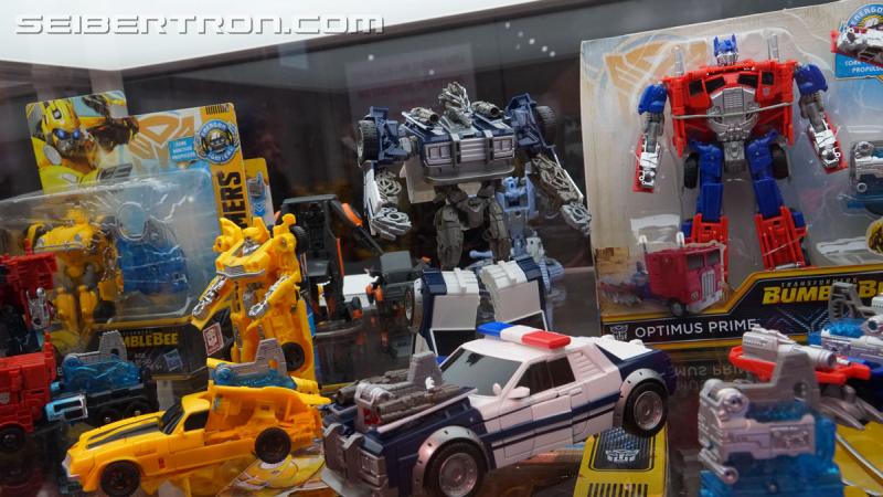 SDCC 2018: Bumblebee Movie related products - Transformers Event: DSC06355