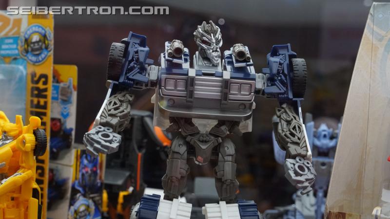 SDCC 2018: Bumblebee Movie related products - Transformers Event: DSC06357