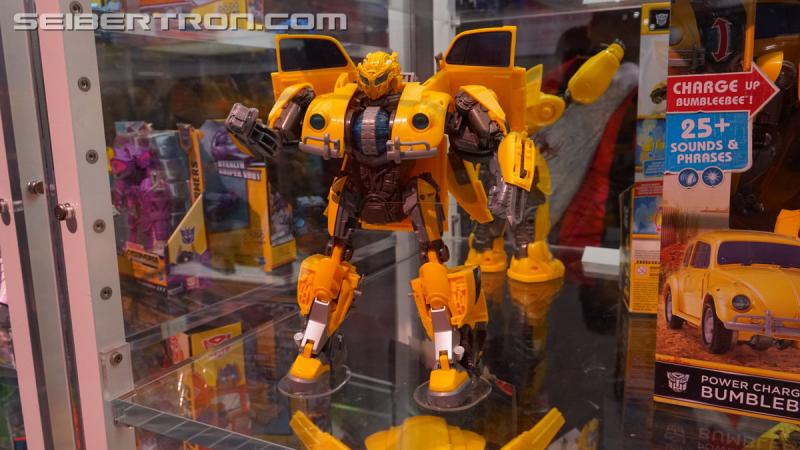 SDCC 2018: Bumblebee Movie related products - Transformers Event: DSC06372