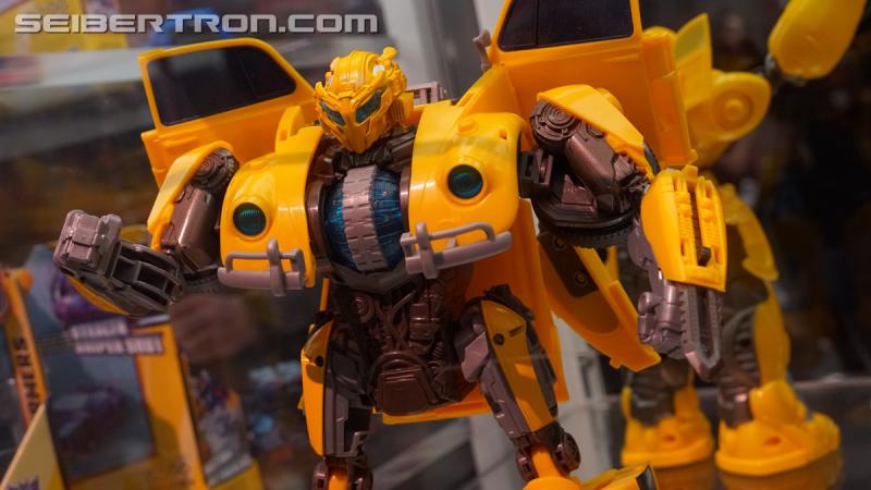 SDCC 2018: Bumblebee Movie related products - Transformers Event: DSC06373