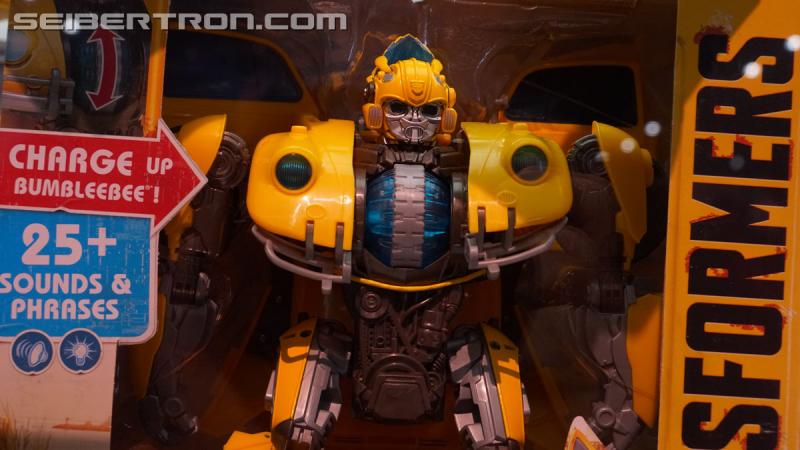 SDCC 2018: Bumblebee Movie related products - Transformers Event: DSC06374