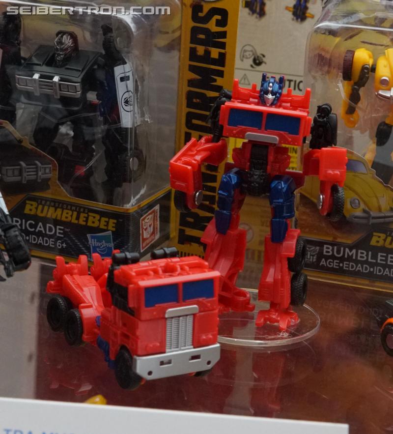 SDCC 2018: Bumblebee Movie related products - Transformers Event: DSC06421a