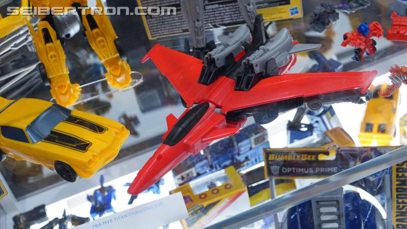 SDCC 2018: Bumblebee Movie related products - Transformers Event: DSC06776