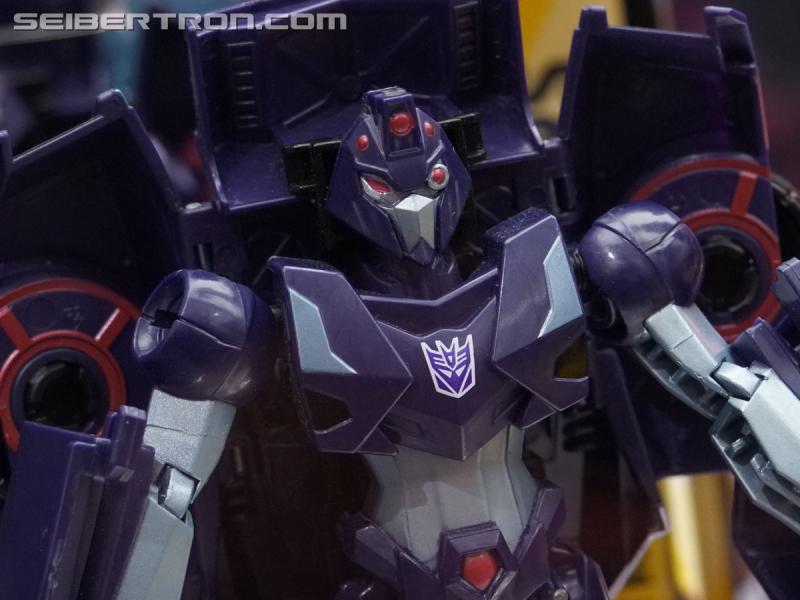 SDCC 2018 - Transformers Cyberverse products