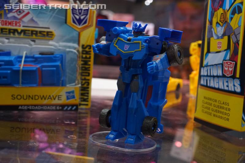 SDCC 2018: Transformers Cyberverse products - Transformers Event: DSC05747