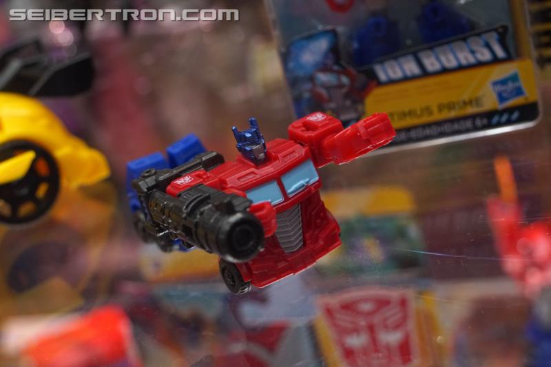 SDCC 2018: Transformers Cyberverse products - Transformers Event: DSC05758