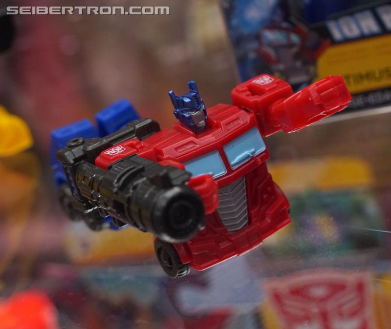SDCC 2018: Transformers Cyberverse products - Transformers Event: DSC05758a