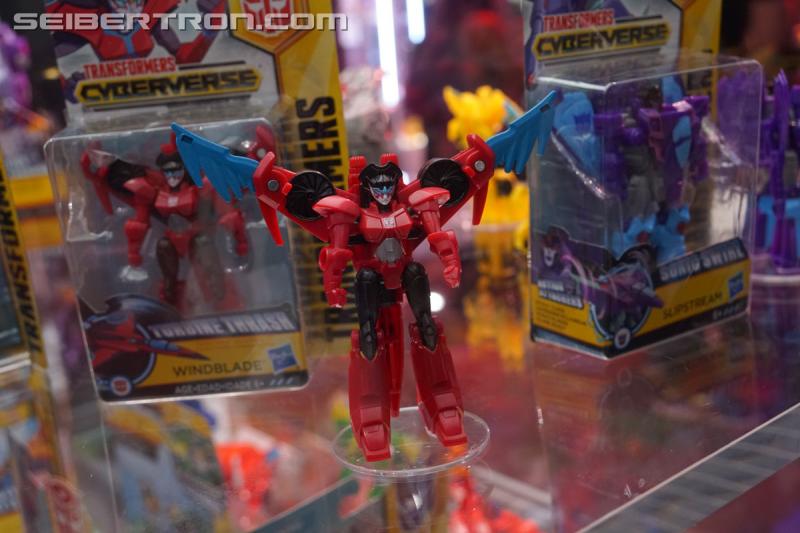 SDCC 2018: Transformers Cyberverse products - Transformers Event: DSC05765